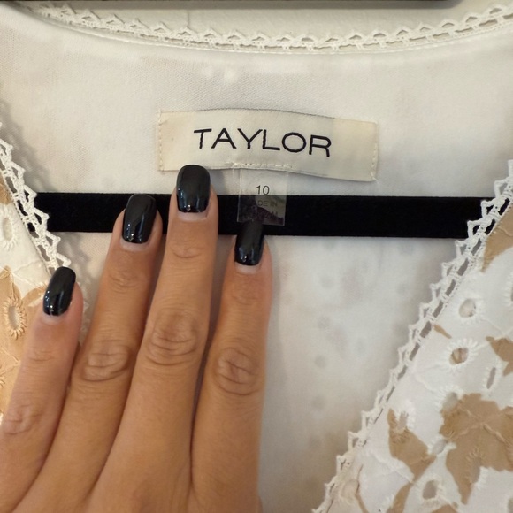 Taylor Eyelet V-Neck Dress Cotton - Picture 9 of 10